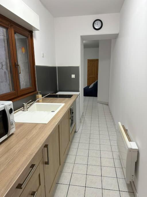 Lure Centre Apartment Luaran gambar