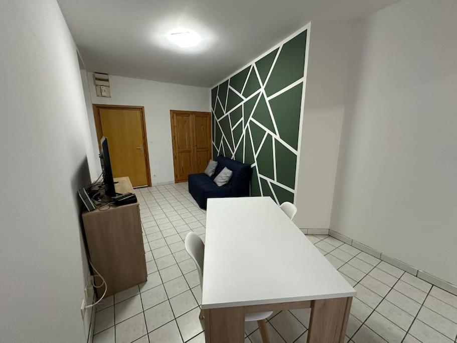 Lure Centre Apartment Luaran gambar